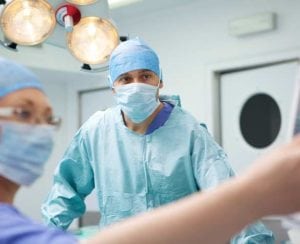 Surgeon-Performing-Thyroidectomy-Procedure