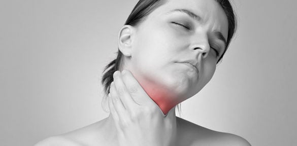Woman-With-Laryngitis-Experiencing-Throat-Discomfort